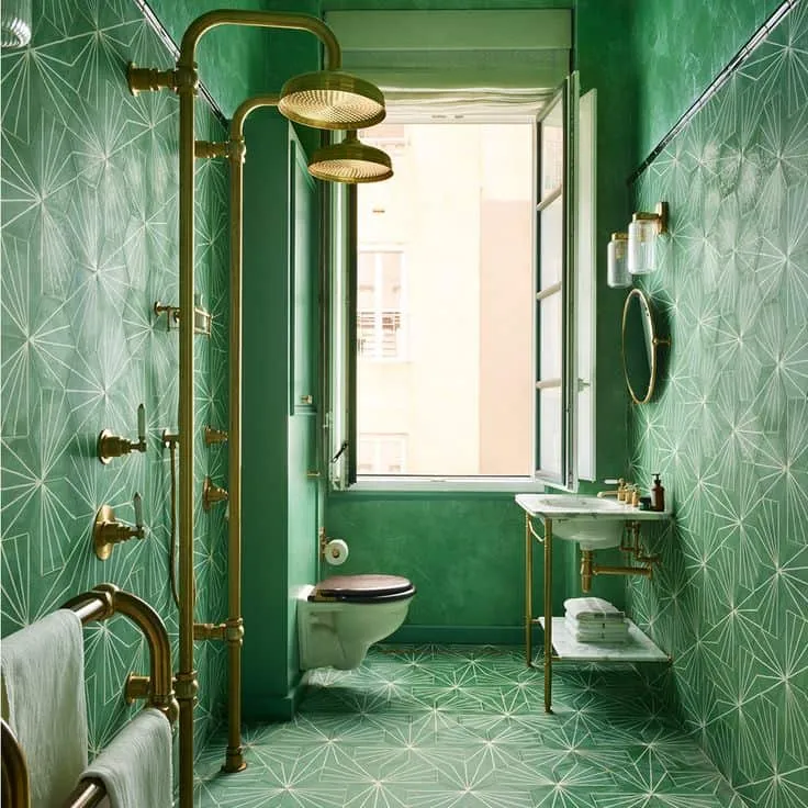 Fa،onable yet functional designer green bathing room