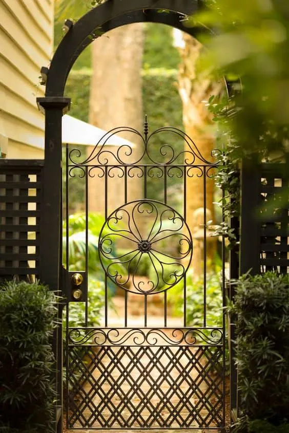 latest black steel and iron main gate design for home 