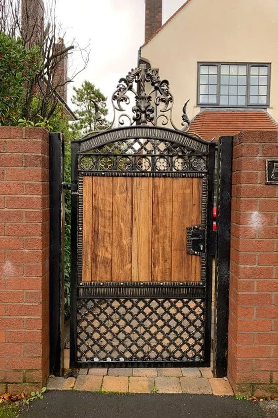 brown home entrance 
