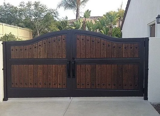 black steel and wooden main gate design for home 