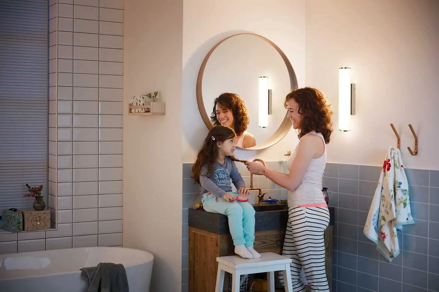 Philips LED bathroom lighting fixture for mirror vanity