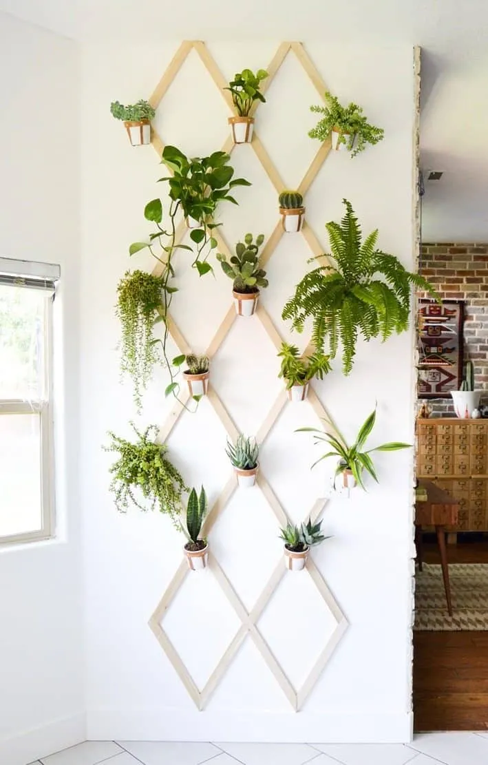 plant trellis on white indoor 3D wall decoration