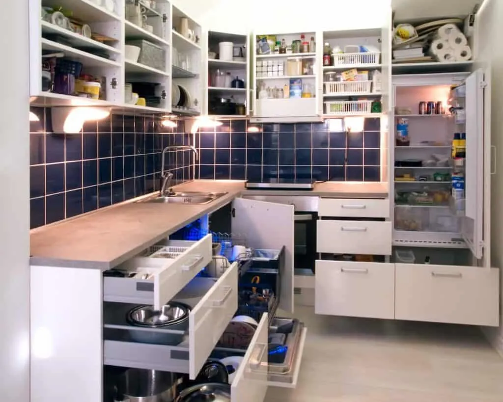 A well-accessorized cooking space